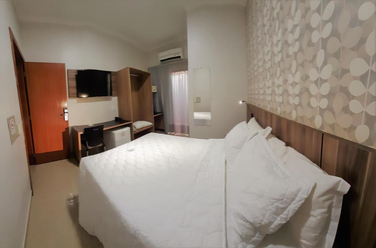 Hotel Horto Rondonópolis Buitenkant foto